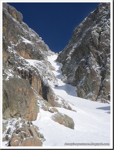 Corredor de La Fourche 350m AD  50º y Petit Pic 150m IV 60º (Midi d'Ossau, Portalet) 8871