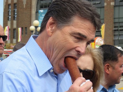 Photo rick perry corndog
