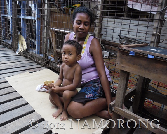 MOTHER AND CHILD AT HANUABADA
