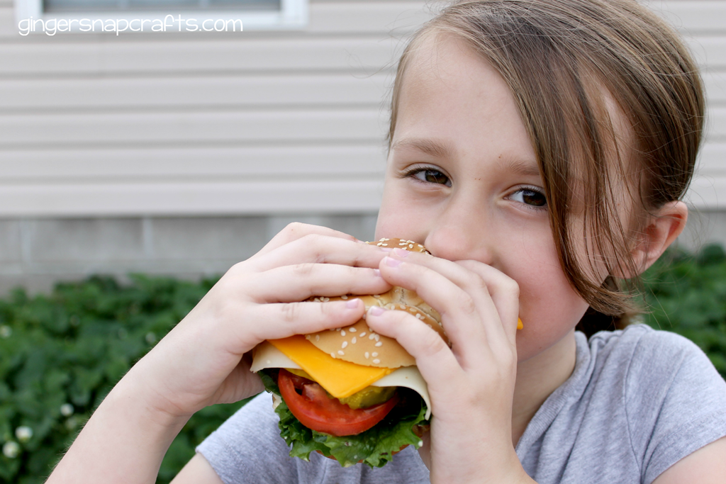 [eating%2520a%2520BIG%2520%2523CHEESEburger%2520%2523shop%255B4%255D.png]