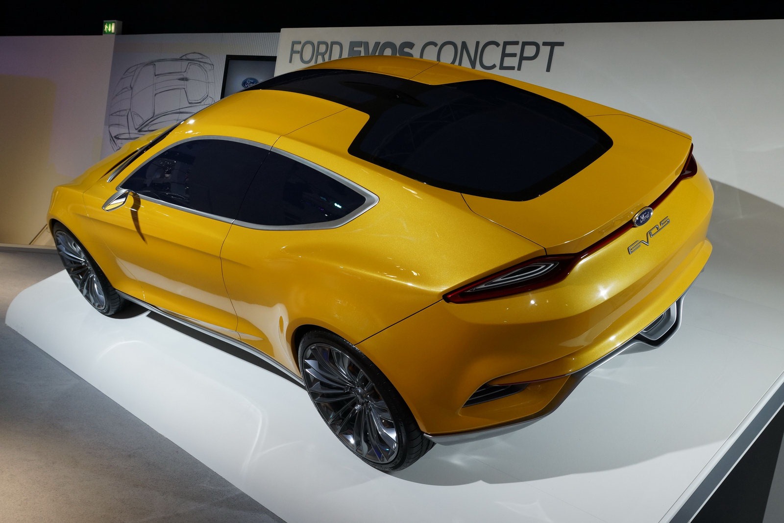 [Ford-Evos-Concept-452.jpg]