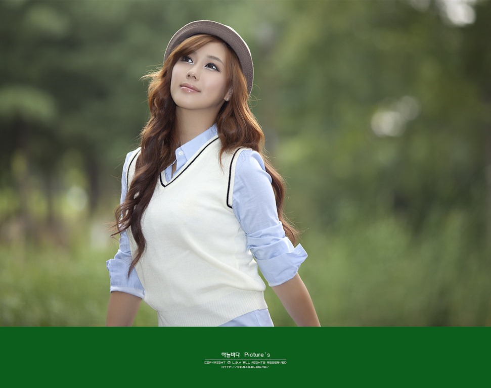 [Kim-Ha-Yul-Outdoor-School-Girl-06%255B3%255D.jpg]