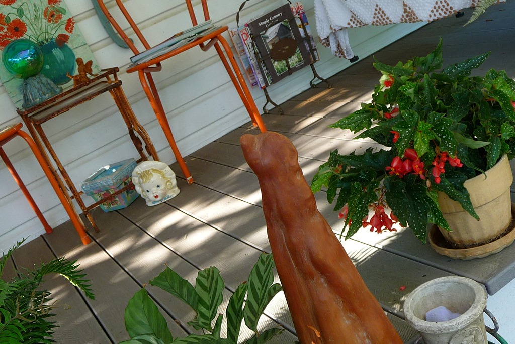[Porch%2520and%2520courtyard%2520014%255B1%255D.jpg]