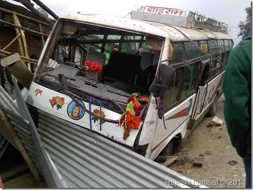 bus-accident-bindhabasini-pokhara (1)