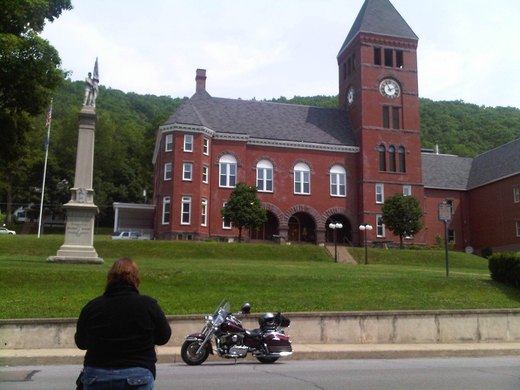 [Emporium%2520Courthouse%255B2%255D.jpg]