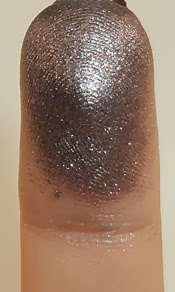 swatchchanelsombracremaillusoire0 swatchchanelsombracremaillusoire0