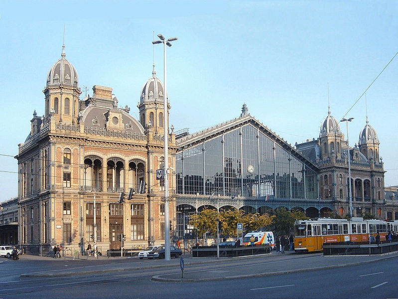 [Budapest_West_Station3.jpg]