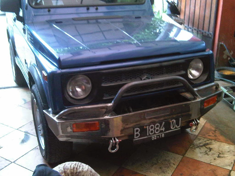 Aksesoris mobil variasi Suzuki Jimny Katana title=