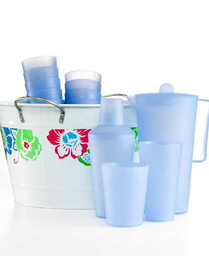 This pool party set at Macy's includes everything you need to serve up some great drinks poolside. (macys.com) This pool party set at Macy's includes everything you need to serve up some great drinks poolside. (macys.com)
