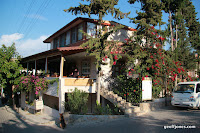 IMG_2272.JPG Photo