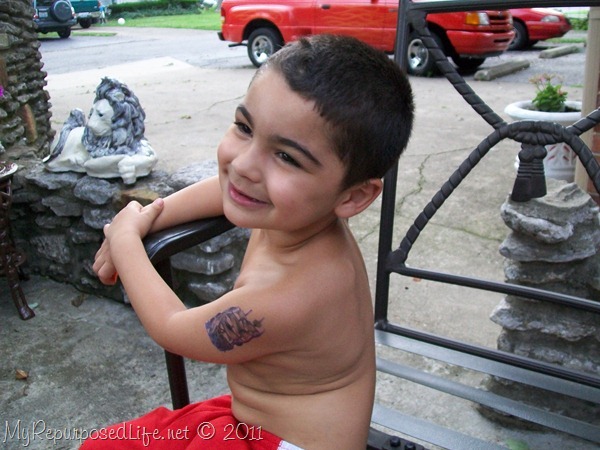 Silhouette tattoos (13) Silhouette tattoos (13)