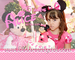 Álbum de fotos de 5 Anos de Alice do estúdio Foto Arte Digital, de Itaborái, RJ, que faz fotografia de casamentos (fotos de casamento), fotos de aniversário (fotografia de aniversário), fotos de 15 anos, fotos de crianças (fotografia infantil), fotos de eventos sociais, vídeos de casamento, vídeos de 15 anos, vídeos de making-of, vídeos de aniversário, vídeo infantil (vídeo de crianças) e vídeos de eventos sociais. Fotojornalismo e videojornalismo em Itaboraí, RJ. Album (digital) de fotos de 5 Anos de Alice do estudio Foto Arte Digital, de Itaborai, RJ, que faz fotografia de casamentos (fotos de casamento), fotos de aniversario (fotografia de aniversario), fotos de 15 anos, fotos de criancas (fotografia infantil), fotos de eventos sociais, videos de casamento, videos de 15 anos, videos de making-of, videos de aniversario, video infantil (video de criancas) e videos de eventos sociais. Fotojornalismo e videojornalismo em Itaborai, RJ.