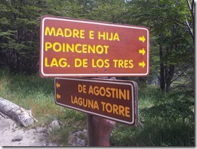 Sinalização no Caminho para a Laguna Torre Sinalização no Caminho para a Laguna Torre