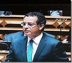 Seguro suporta governo insuportavel. Out.2012 Seguro suporta governo insuportavel. Out.2012