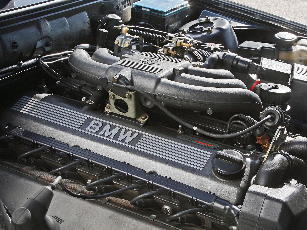 [BMW-E30-3-Series-Convertible-175.jpg]
