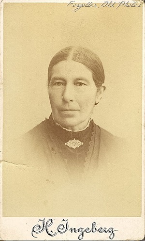 Grandmother from Norway CdV DL Antiques Grandmother from Norway CdV DL Antiques