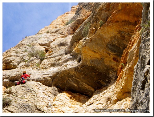 Via CADE 550m 6c (V  A0 Oblig) (Pared de Aragon, Mont-Rebei) (Isra) 0025