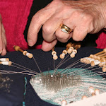 kantkring demonstratie merthal jan. 2006 klaar voor website 24 mrt. 2006.jpg