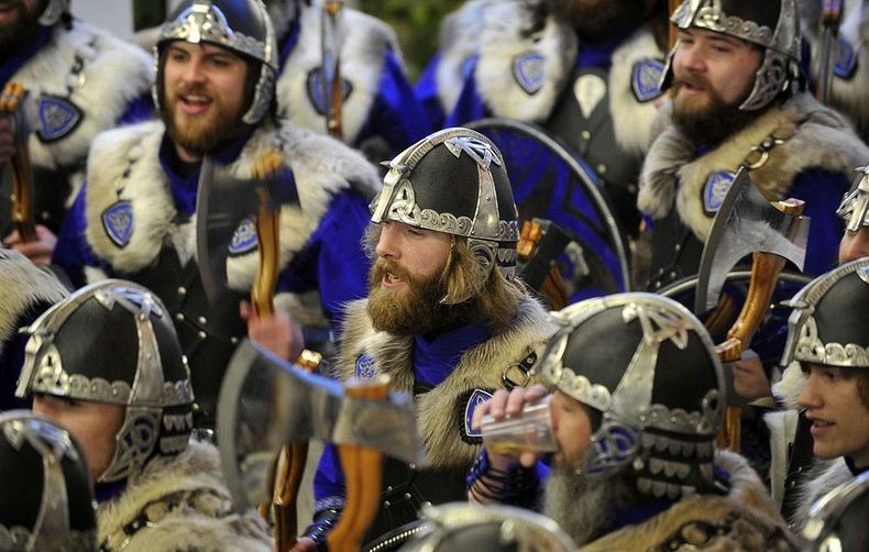 up-helly-aa-15 up-helly-aa-15