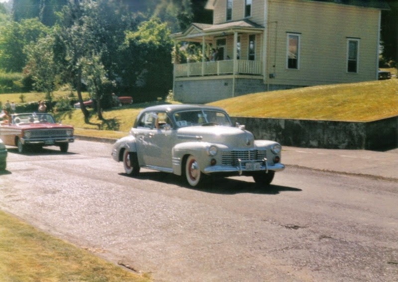 [12-1941-Cadillac-4-Door-Sedan-in-the.jpg]