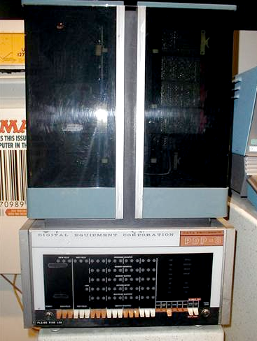 [DELL%2520PDP-8%2520%25281964%2529%255B3%255D.png]