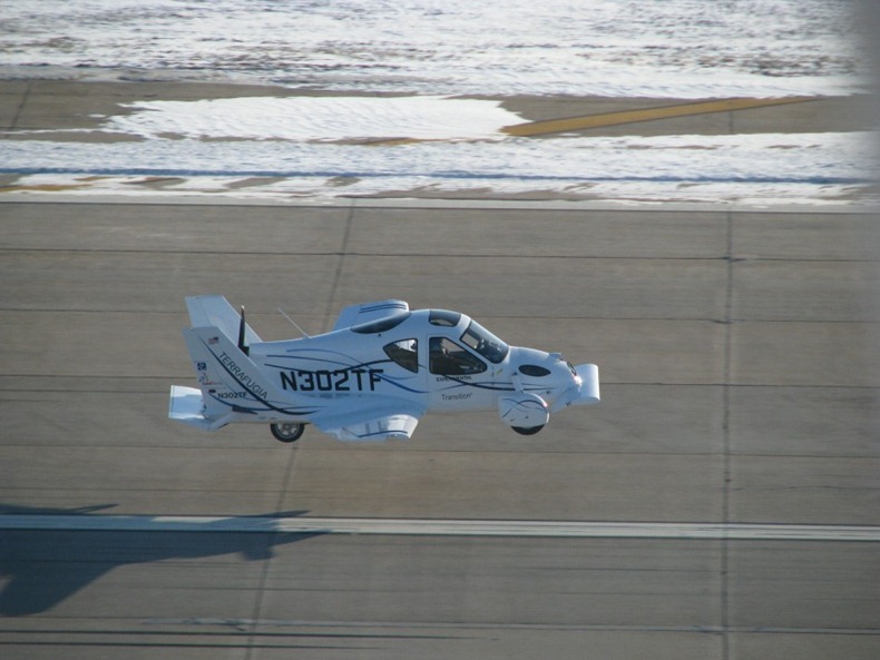 flying-car-terrafugia-8