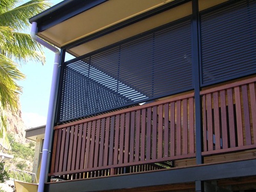 aluminium-privacy-screens-to-enclose-balcony