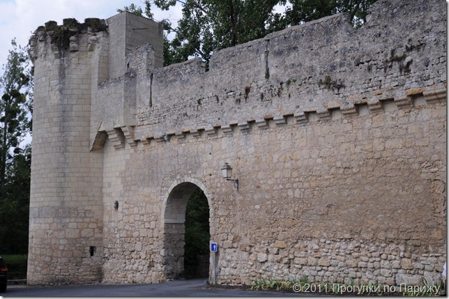 Монтрей Беле chateau de montreuil bellay