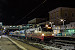 29-01-2013 | Regensburg Hbf. | 183.001 jako poc. ALXX84123 relacji Gegensburg Hbf - München Hbf. Jest to skład prywatnego niemieckiego przewoźnika ALEX(Arriva Länderbahn Express), "husarz" jest w okleinie imitującej parowóz z okazji 175 lecia kolei w Niemczech.