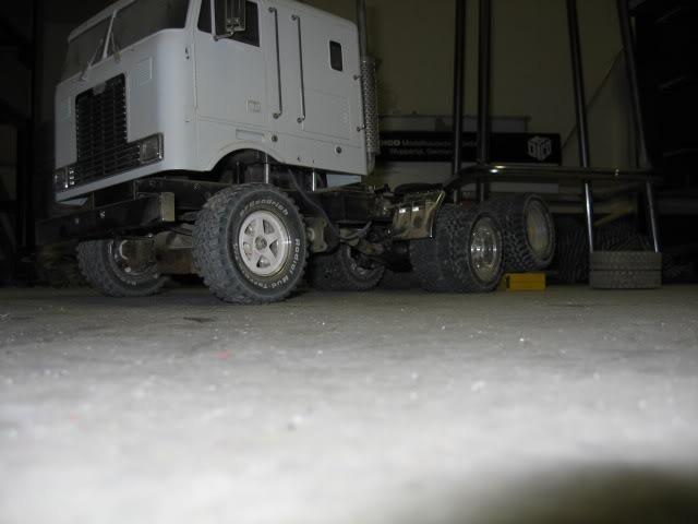 [Joe-Basement-195.jpg]