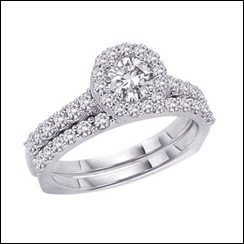 Round-Diamond-Wedding-Ring-Set
