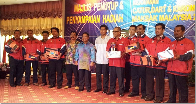 Johor proud winners of MAKSAK Team Chess 2013 in JB