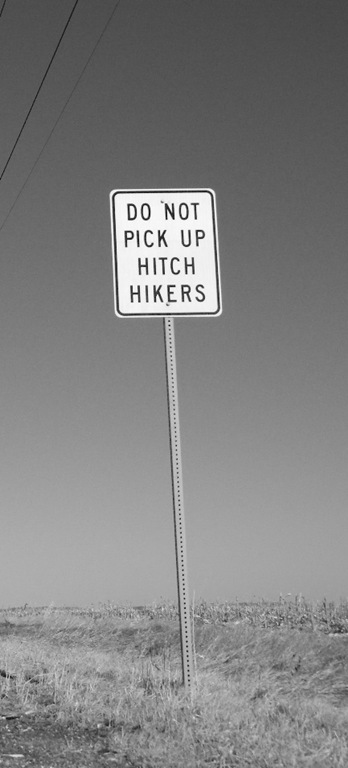 [do%2520not%2520pick%2520up%2520hitch%2520hikers%255B6%255D.jpg]