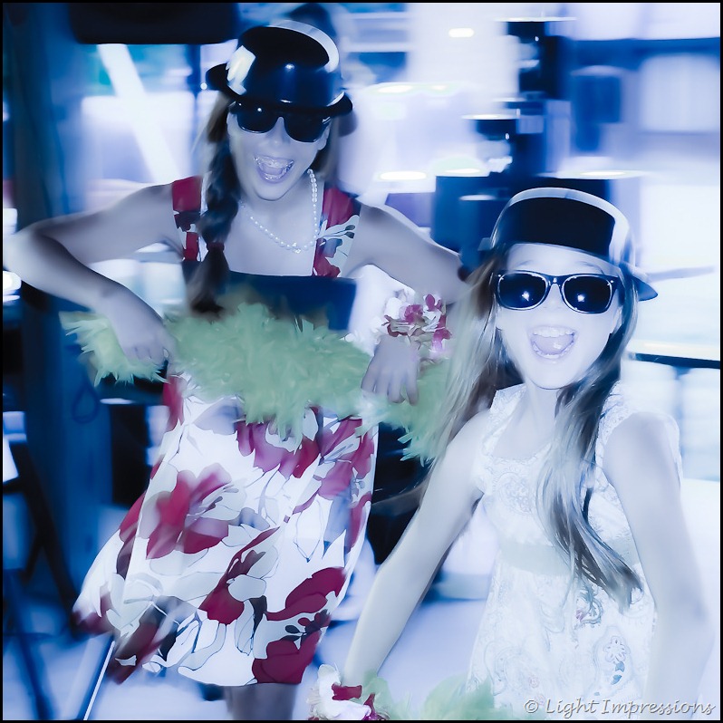 Light Impressions-The Blues Sisters