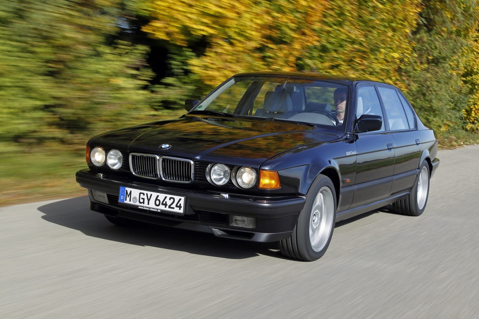 [BMW-V12-7-Series-11%255B2%255D.jpg]
