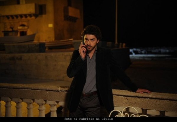 [Il-giovane-Montalbano-253.jpg]