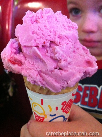 [IkesBluebellStrawberryIcecream3.jpg]