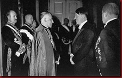 Papa e Hitler juntos Papa e Hitler juntos