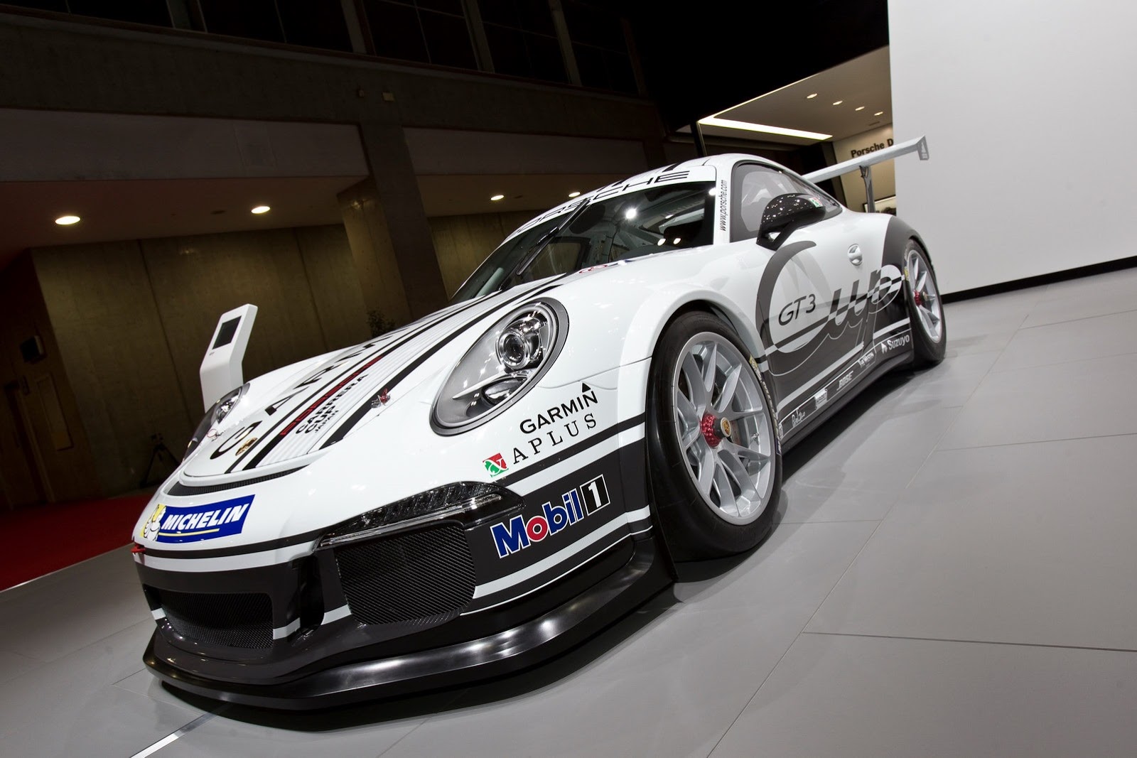 [Porsche_911_GT3_Cup_2%255B2%255D.jpg]