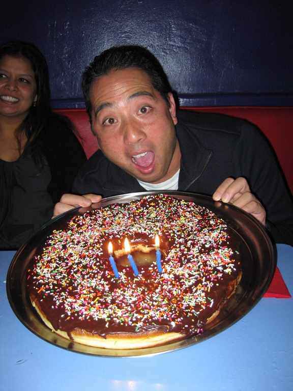 [miles_41_bday_donut3%255B3%255D.jpg]