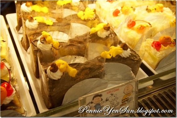 Charlie Brown Cafe (6)