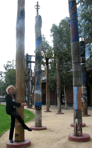 [image_hugging%2520totems%255B2%255D.png]