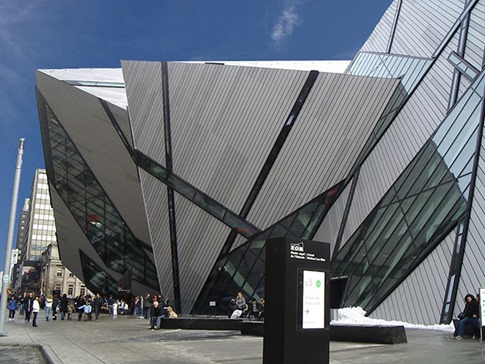 74. Royal Ontario Museum Expansion (Toronto, Canadá)