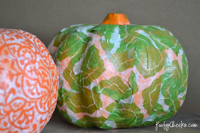 Dollar Store Pumpkin Transformation by www.poofycheeks.com