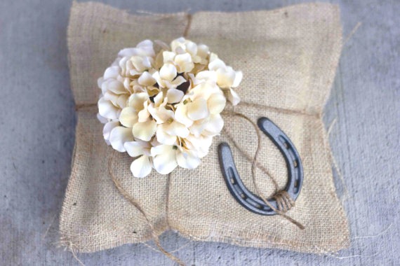 [Sweet-Cs-Designs-Etsy-Horseshoe-Hydr.jpg]