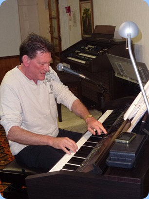 Guest artist, Murray Hancox, played and sang for us for about 35 minutes on our Yamaha Clavinova CVP-509. Murray certainly made the instrument talk as well - but then he sells them at Musicworks Atwaters in Auckland City! Great show (as always) thanks Murray.