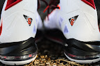 nike lebron 10 gr miami heat home 4 03 Release Reminder: Nike LeBron X MIAMI HEAT Home