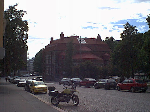 Library building in Kallio