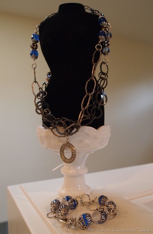 [TAIC%2520Blue%2520Crystal%2520Bracelet%2520and%2520Necklace%255B5%255D.jpg]