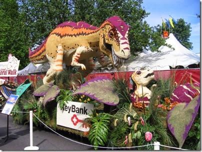 IMG_1009 Year of the Dinosaur Grand Floral Parade Float in Portland, Oregon on June 8, 2008